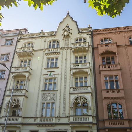 Jiriho Z Podebrad Apartments براغ المظهر الخارجي الصورة