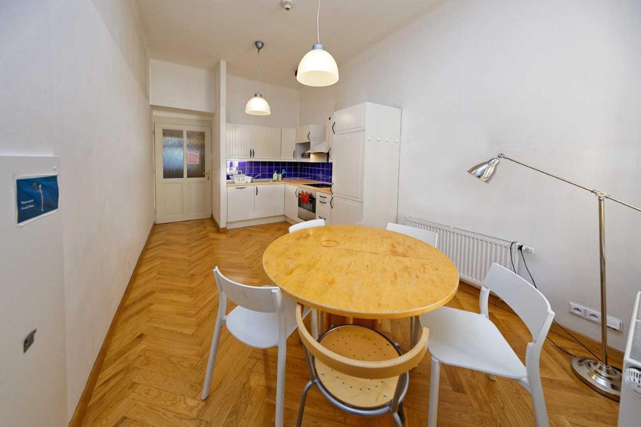 Jiriho Z Podebrad Apartments براغ المظهر الخارجي الصورة
