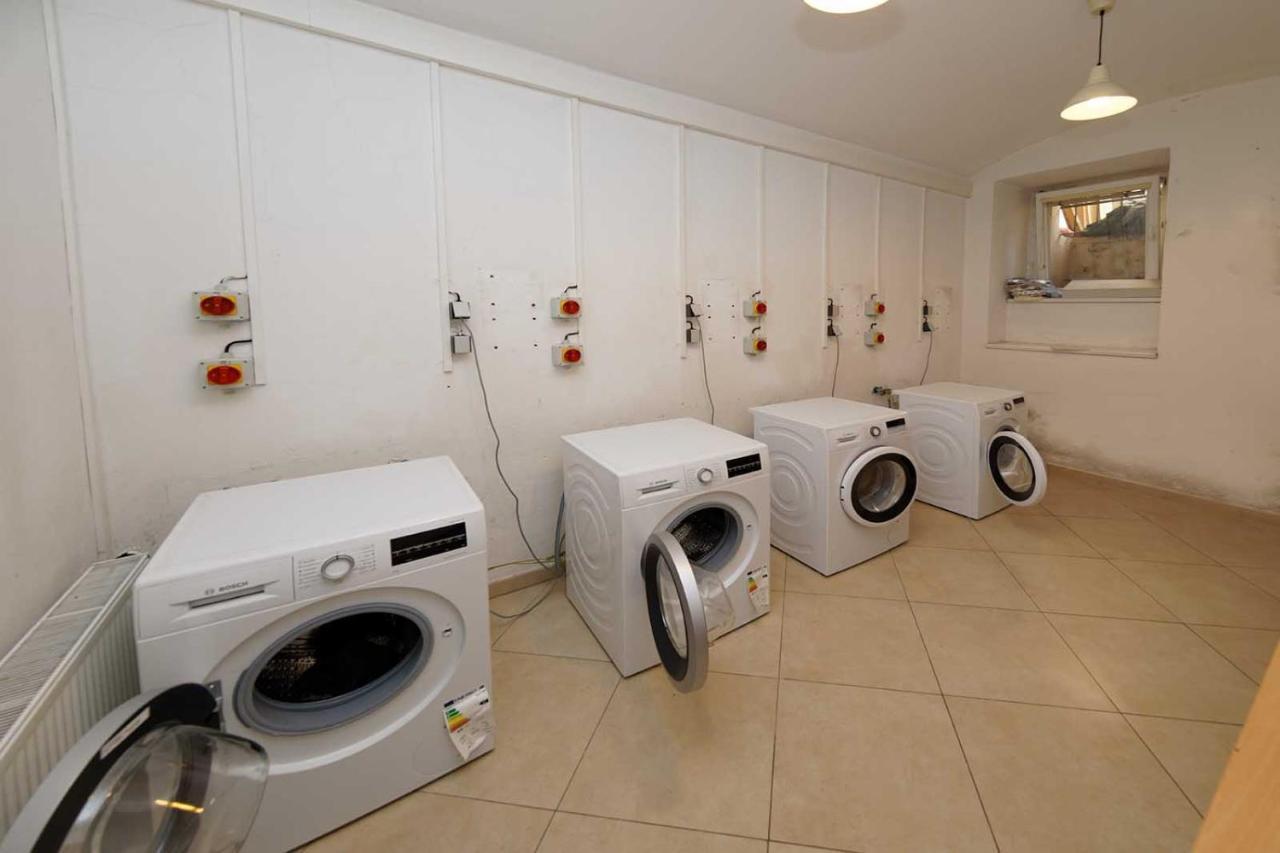 Jiriho Z Podebrad Apartments براغ المظهر الخارجي الصورة