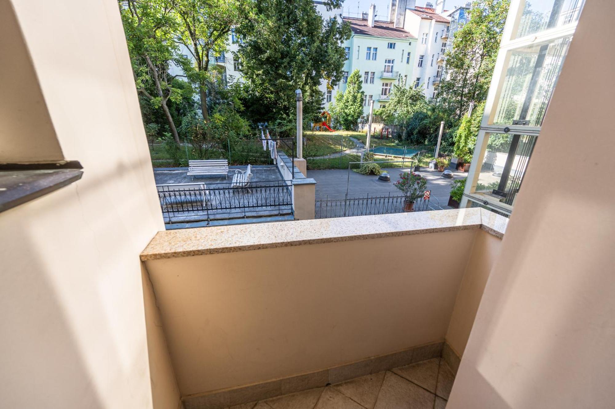 Jiriho Z Podebrad Apartments براغ المظهر الخارجي الصورة
