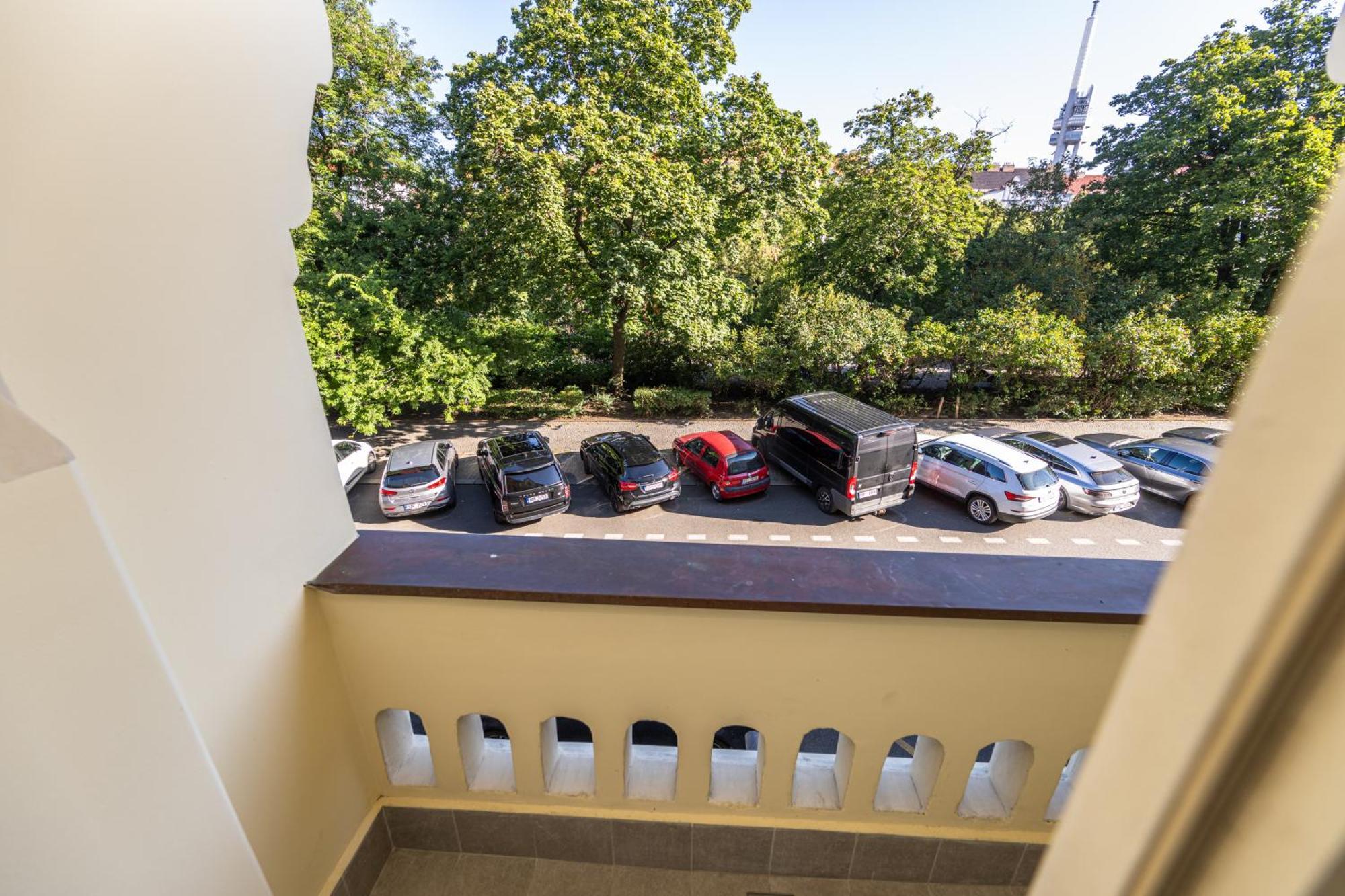 Jiriho Z Podebrad Apartments براغ المظهر الخارجي الصورة