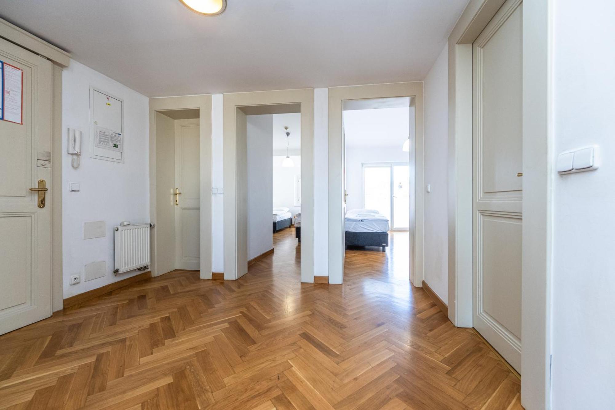 Jiriho Z Podebrad Apartments براغ المظهر الخارجي الصورة