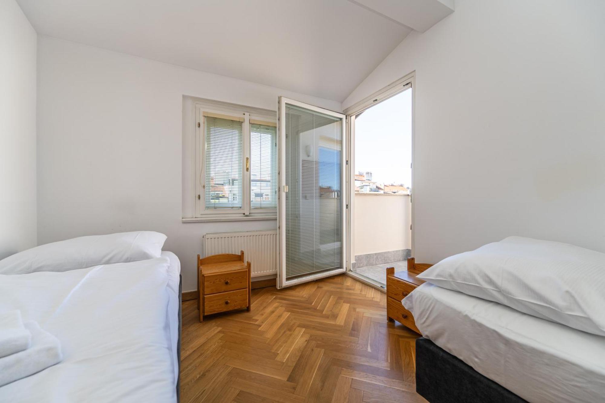 Jiriho Z Podebrad Apartments براغ المظهر الخارجي الصورة
