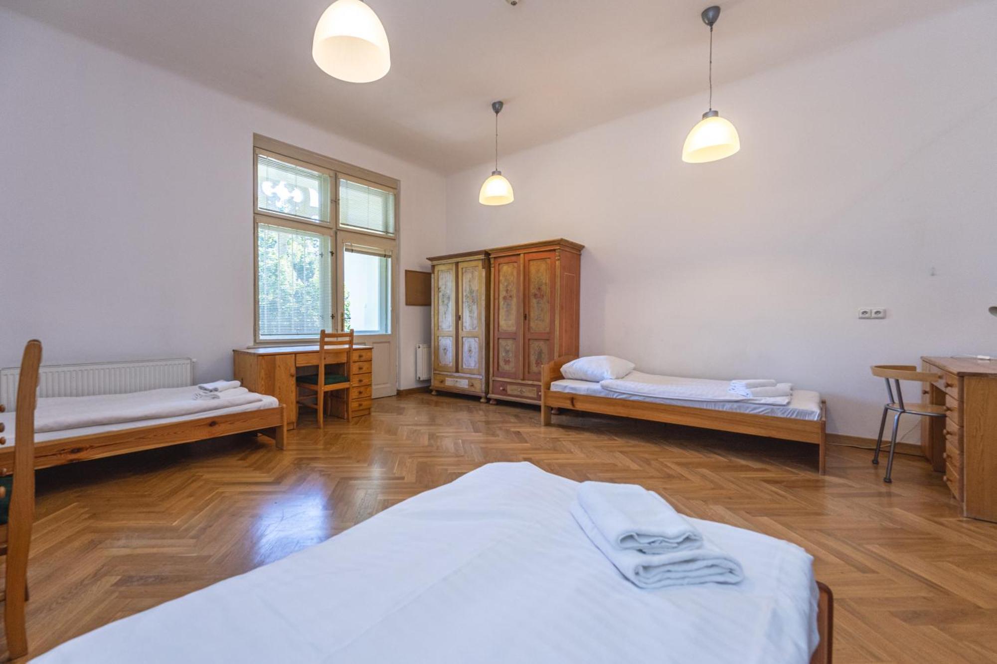Jiriho Z Podebrad Apartments براغ المظهر الخارجي الصورة